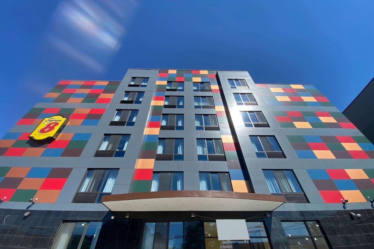 Super 8 By Wyndham Brooklyn Williamsburg Hotel New York Ngoại thất bức ảnh