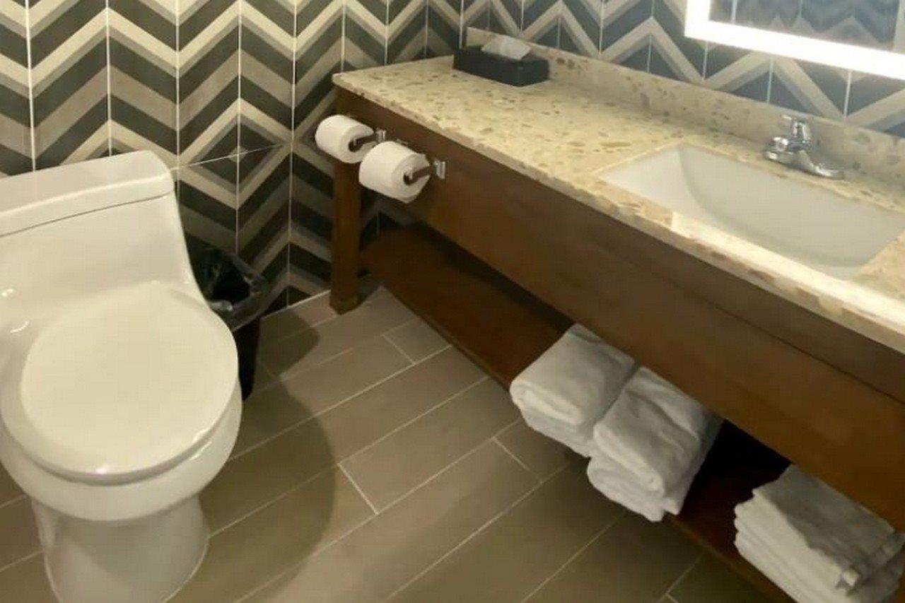 Super 8 By Wyndham Brooklyn Williamsburg Hotel New York Ngoại thất bức ảnh