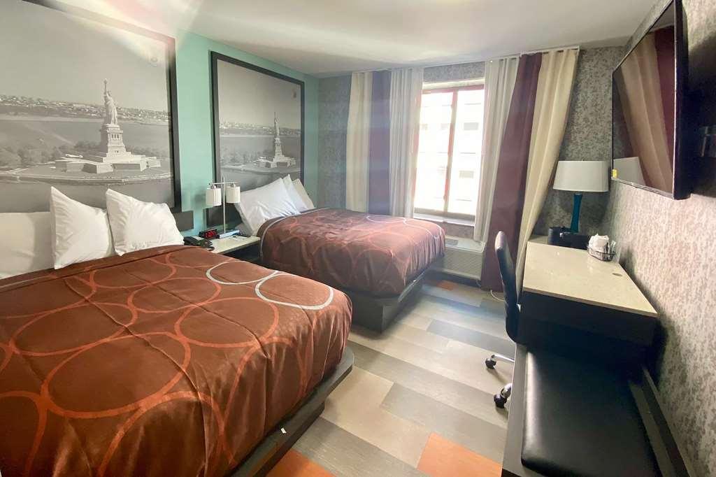 Super 8 By Wyndham Brooklyn Williamsburg Hotel New York Phòng bức ảnh
